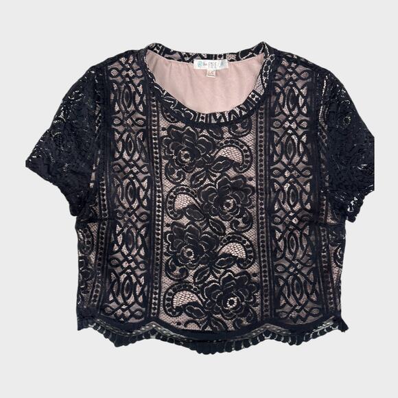 Love Fire Large Black Lace Over Size Zipper Short Sleeve Top - Picture 1 of 9